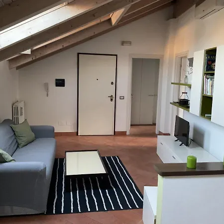 Mansarda Nel Cuore Di Novi